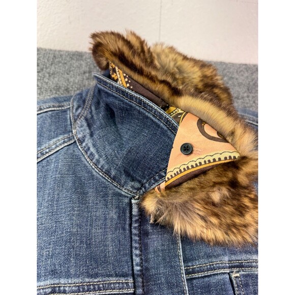 Chico's Removable Fur Collar Denim Jacket Women's Size 4 20/22 Raw Hem Lined - Picture 11 of 16